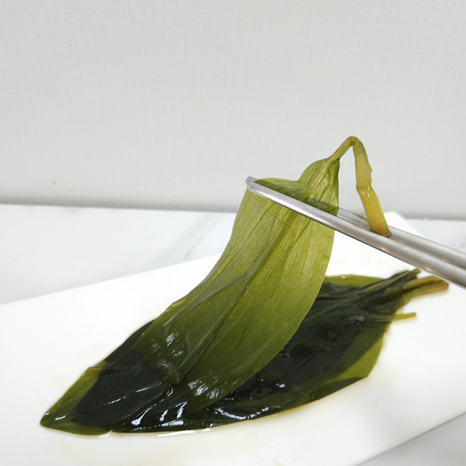 솜씨담 수입 자연산 명이나물 절임 300g