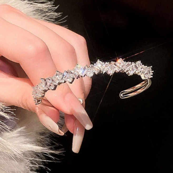 티큐 파티 공연 행사 블링 큐빅 여리여리 뱅글 팔찌 A2271