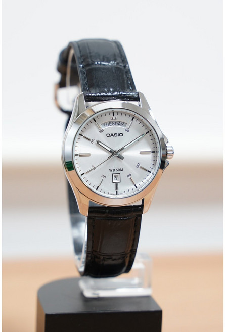 카시오 데이데이트 남자 손목시계 MTP-1370L-7A