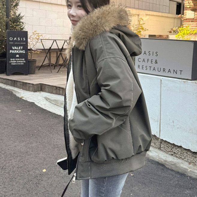 떳다그녀 울10% 워넬 리얼 라쿤퍼 후드 야상 오버핏 빈티지 모자탈부착 털 안감 따뜻한 숏자켓 겨울 점퍼