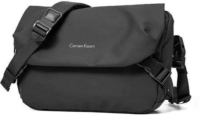 Cernen Kearn 斜背包，防水防油，大容量，耐磨皮質，機能包, 深邃黑 長30-高20-厚8 加厚防潑水
