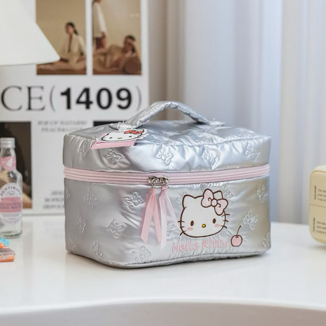 헬로키티 휴대용 방수 화장품 파우치 여행용 대용량 수납 가방
