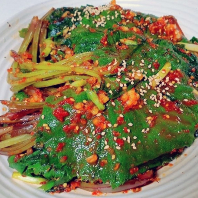 담찬 매콤한 머위김치 쌉쌀한 맛 밥도둑 반찬, 1개, 500g