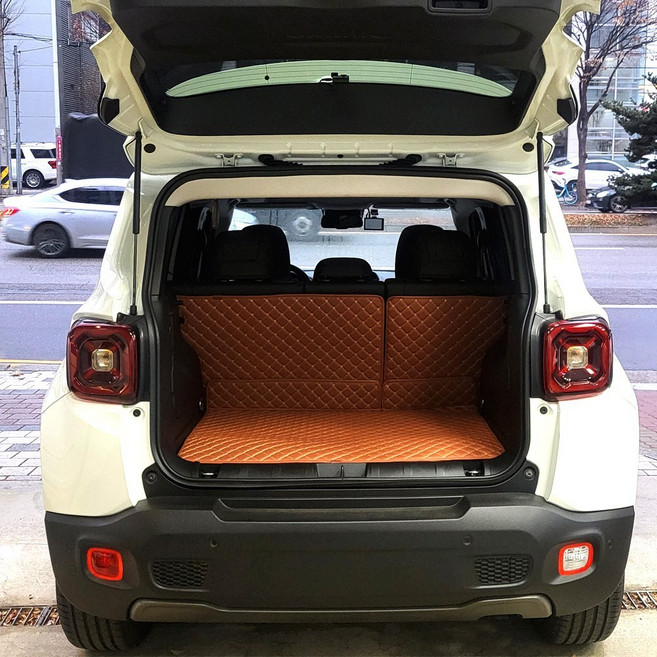 카위크 레니게이드 트렁크매트, 4:2:4 비율 시트, 블랙&골드스티치