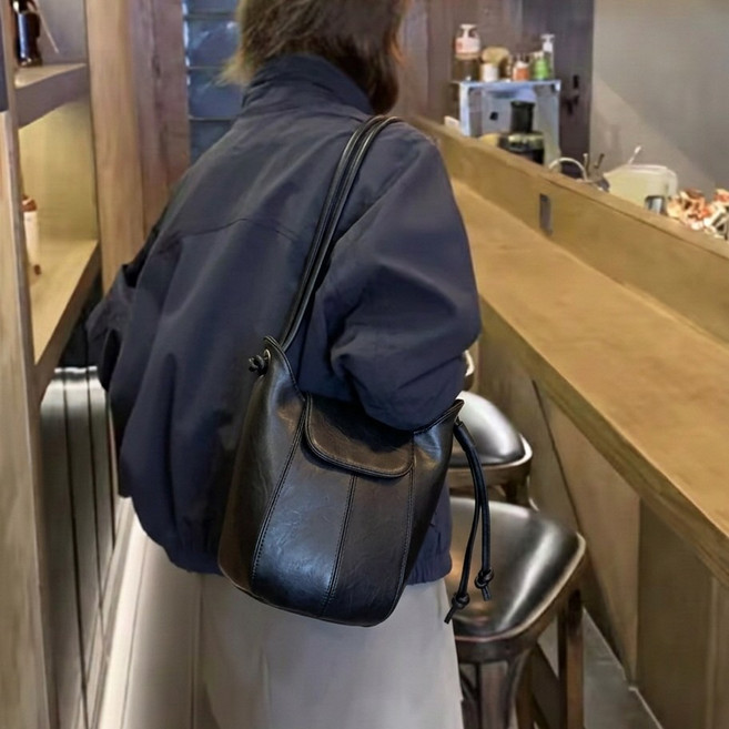 제이바바 여성 가죽 미니 버킷 크로스백