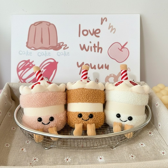 3종 케이크 인형 키링 컵케이크 생일 축하 케이크 HBD 인형 키링 키홀더 열쇠고리 백참 참장식 가꾸 백꾸 특이한 친구 우정 생일 선물