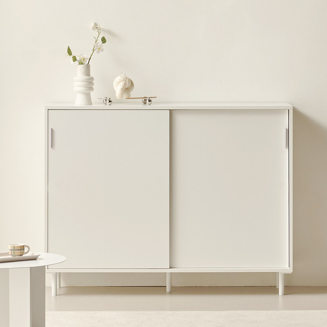 룸앤디 NEW 스르륵 3단 1200도어 다리형 E0등급 슬림 슬라이딩 수납장, 스르륵 3단 1200도어 (다리형) 화이트