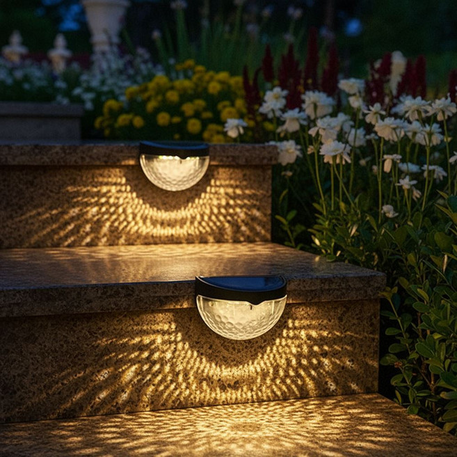 태양광 벽부등 웜색 블랙 2p 수목등 화단 마당 외등 충전 방수