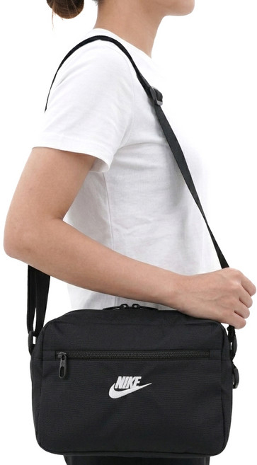 나이키 미니 크로스바디백 휴대폰 보관 크로스백 데일리 캐주얼 바디백 야외활동 보조가방 넉넉한 소품가방