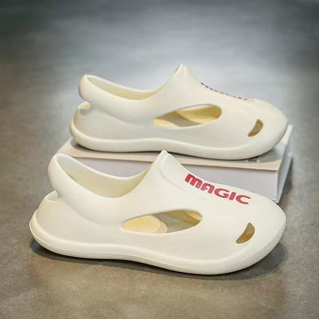 韓版厚底防滑涼鞋男款，透氣踩屎感沙灘拖鞋