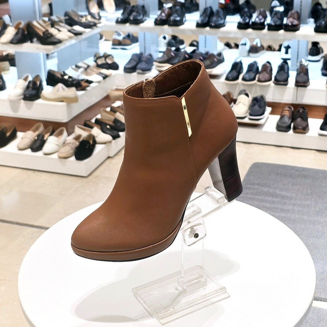 탠디by미셸 여성 가죽 골드링장식 가보시 기모 9cm 앵클부츠 (11P7512G)