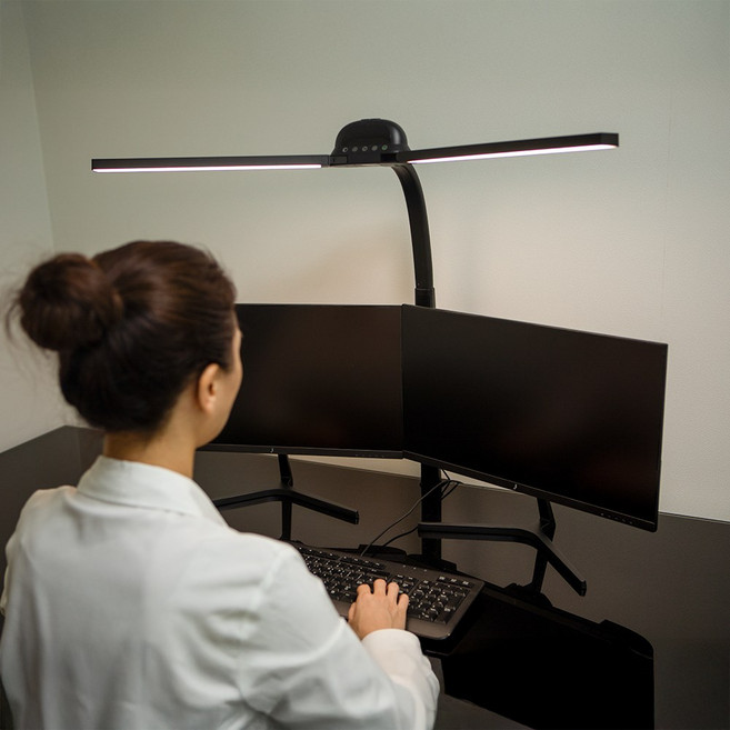 아이스터디 900mm 울트라 와이드+리모컨 블랙 스탠드 학습용 LED 와이드 조명