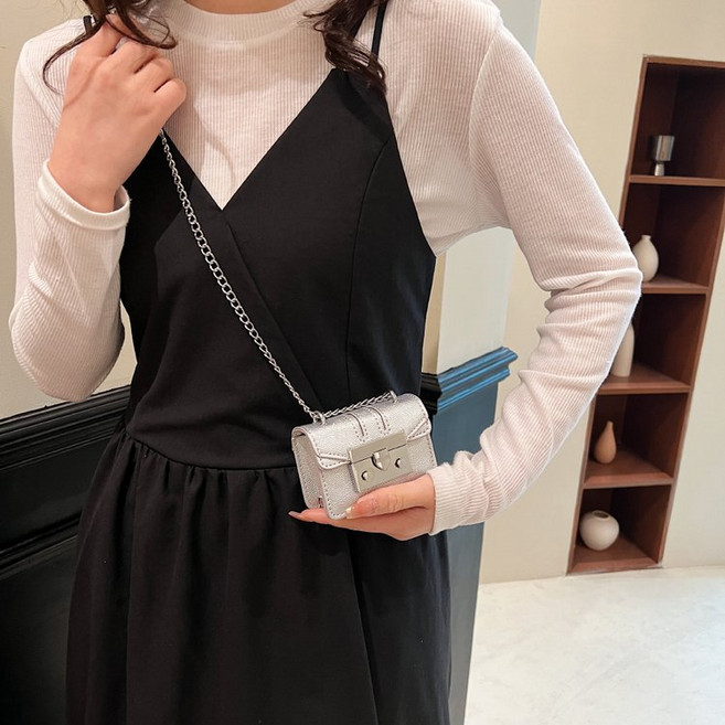 투니스 여성 트렌디 미니 체인 크로스백