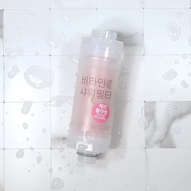 X100 피부 비타민 샤워필터 여행용 수돗물 녹물제거 염소 완벽 제거 아로마 힐링 민감성 피부용 휴대용 비타민필터 국내최대 향 종류, 1개, 체리블라썸 - 쿠팡