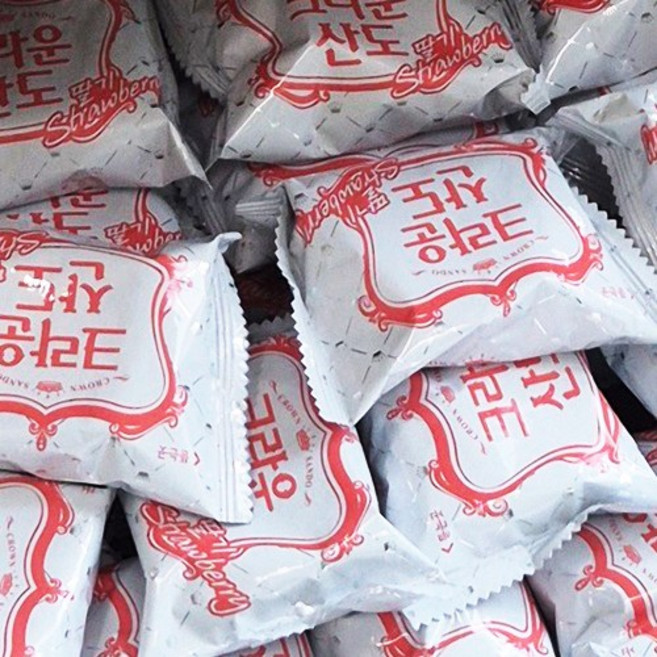 [이브의픽] 상큼달큼 크라운 크라운산도 딸기 대용량 유치원 교회 행사 간식, 83개, 20g