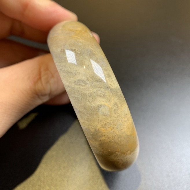 珊瑚玉手鐲 菊花石 A123 內徑54.6mm 版寬18.1mm