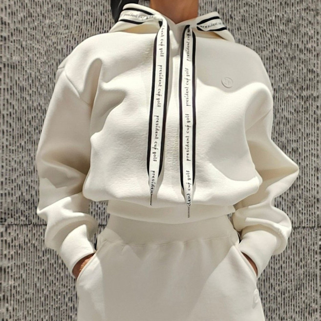 투솜 여성골프맨투맨 리본끈 골프 후드맨 여자골프웨어 가을골프티셔츠 겨울골프맨투맨 여자골프스커트 여자골프웨어 겨울골프웨어 가을골프웨어