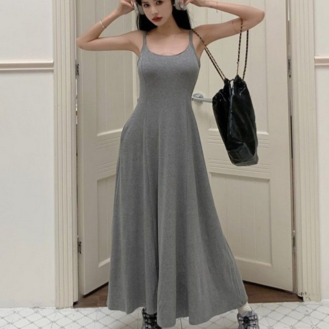 吊帶長洋裝 附胸墊 U型美背 素色 夏季顯瘦