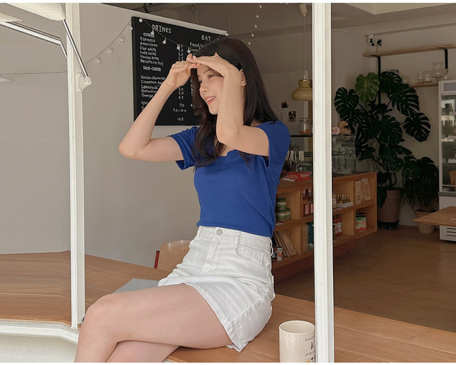 유리빈 스판 U넥 슬림핏 크롭 티셔츠