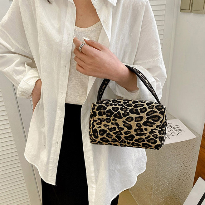 화장품파우치 탑핸들 레오파드 얼룩무늬 미니토트백