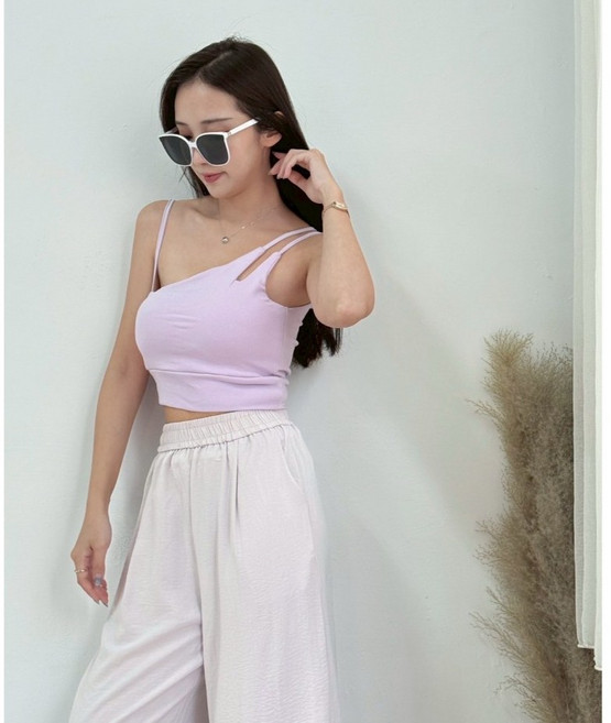 YIFAN 不對稱細肩罩杯背心 自帶胸墊 罩杯可拆