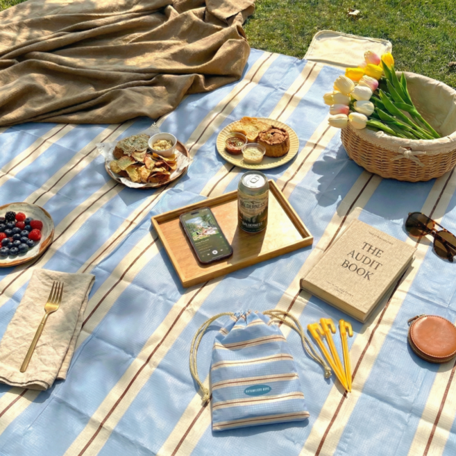 DUGN 초경량 휴대용 방수 스트라이프 감성 피크닉매트 돗자리, 파랑이