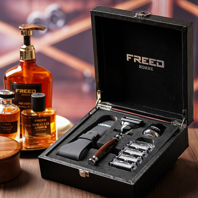 FREED 五刀式刮鬍刀尊爵四件組禮盒 - 仿紫紅檀木, 1個