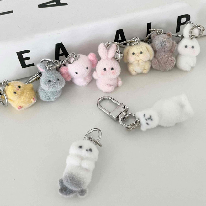 [1+1] 솜털 개구리 수달 노란오리 곰 토끼 해달 고양이 강아지 에어팟 핸드폰 열쇠고리 키링 래빗 미니 커플 우정템 후로킹, 2개, 7번