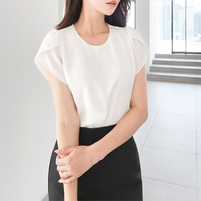 더웨이나인 여성 정장 블라우스 반팔 면접 흰색 여름 플레어라운드튤립