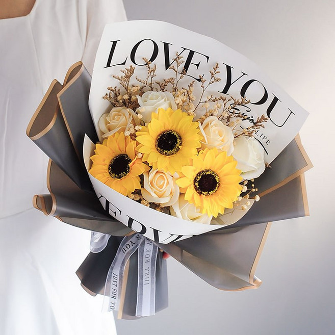 香皂花束 滿天星 送禮袋 聖誕節送女友閨蜜老婆老師仿真香皂花禮物生日禮物, 1個, 黃向日葵 贈送提袋+燈串