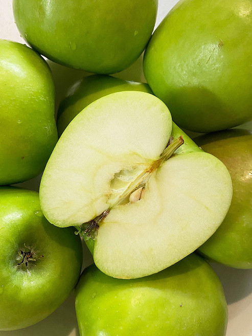 경북 썸머킹 사과 여름사과 청사과 가정용 흠집 사과 3kg 꼬마과-소과(15-18과)