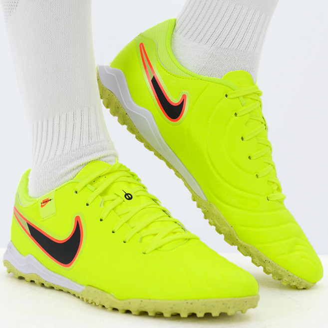 나이키 남성 풋살화 TF화 인조잔디용 축구화 터프화 맨땅용 조기 축구 짧은 인공잔디용