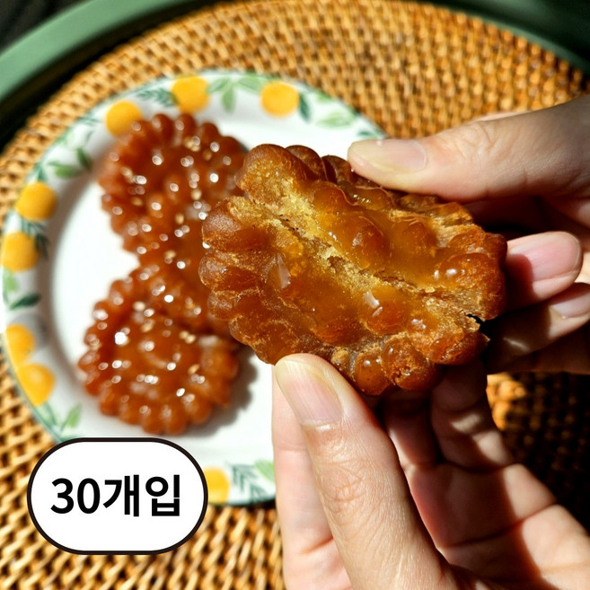 (혁2라이프) 장인약과 찹쌀약과 호박 꿀 조청 약과 40년 전통 명절 한과 과자세트 K 한식 디저트 선물용 답례품 맛있는 쫀득한약과 꾸덕한약과 못난이 명품 약과맛집 약꽈, 30개, 30g