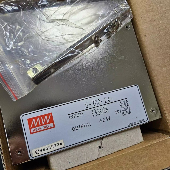 MEAN WELL S-200-24 電源供應器, 1個