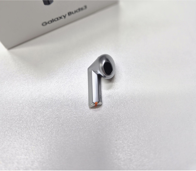 (미사용 새제품) 버즈3 실버 오른쪽 이어폰 단품 소분 SM R530