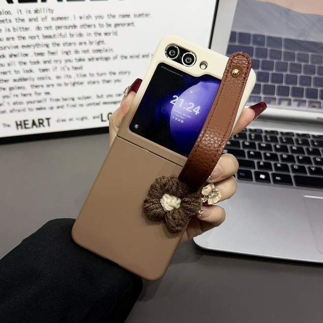 얌코 휴대폰케이스 갤럭시 z플립7 z플립6 z플립5 낙상 방지 케이스 니트 플라워