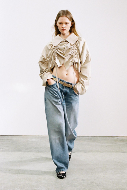 자라 ZARA 러플 디테일 쇼트 트렌치 재킷 - 베이지 선물추천