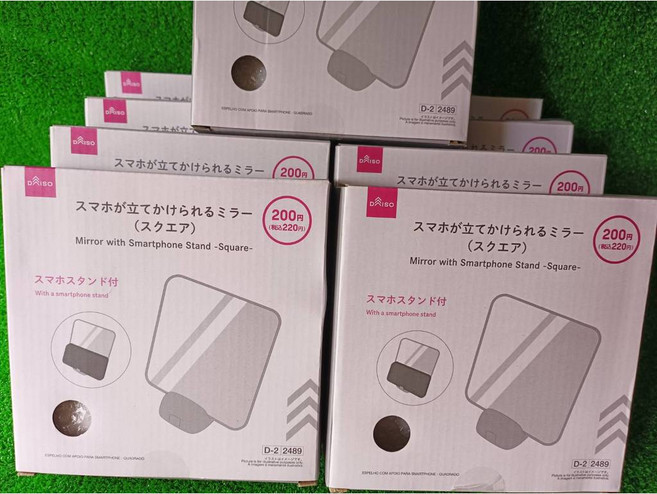 DAISO 雙面圓形桌上鏡, 方形手機支架鏡