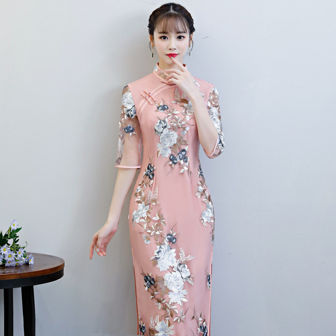 粉色蕾絲繡花改良式修身七分袖開衩長旗禮服, 單色