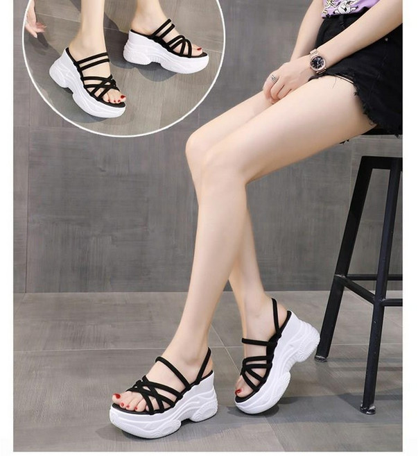 Sheffley 여성 통굽 키높이슬리퍼 샌들 9cm 스트랩 비치 슈즈