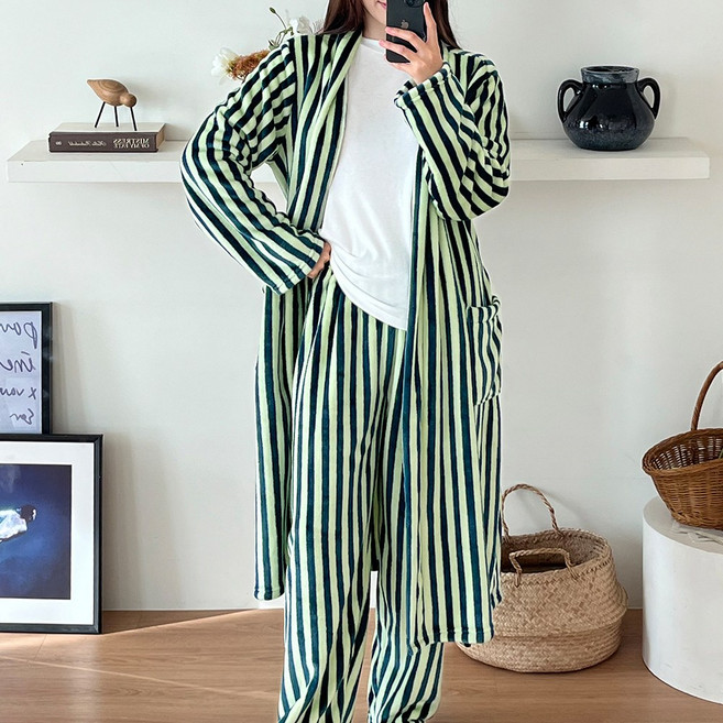 엘라운지 스트라이프 밍크 극세사 여성 로브 파자마