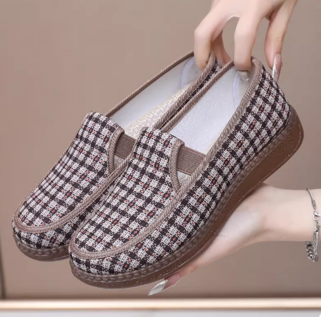 쌍천 여성 봄 신발 체크무늬 엄마 신팔 소프트 캐주얼 편안한 미끄럼 방지 단화 할머니 봄 신발 A26012710