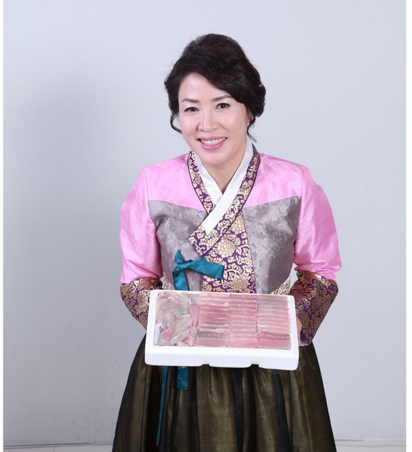 [제일홍어] 국산홍어 드레스 홍어회 1kg 삭힌 애 뼈 탕 날개 무침 명절 추석 부모님 홍어 선물 상차림, 1개, 국산 드레스 1kg 중숙성