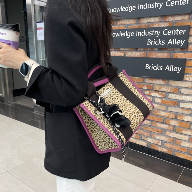 mddas 호피 마르쉐 자수 토트백 크로스 캔버스 사각 손가방 골프 인스타패션