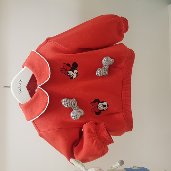 아가방 겨울 베이비페어 디즈니베이비 리본총총 유아 여아 기모 맨투맨 티셔츠 / 미니 리본 레드 기모티 따뜻한 기모 유아 외출복 / 입었을 때 비율까지 예쁜 유아 티셔츠