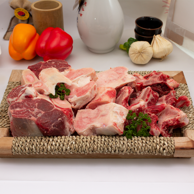 [초특가]설창한우 암소 보신용 모둠 세트 4.4kg(사골1kg+통사태1.4kg+잡뼈2kg), 실링포장(기본), 1개