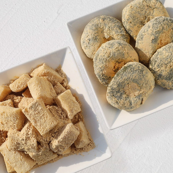 굳지않는 콩쑥개떡+인절미 2팩세트(각1팩씩) / 계약재배 국내산 찹쌀 / 등산간식 답례떡 이사떡 축하떡, 1.64kg, 1세트