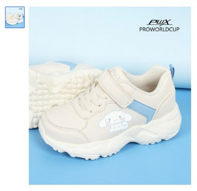 프로월드컵 CN패피 귀욤 깜찍 넘 예쁘고 편한 초경량 시나모롤 신고벗기 편한 키즈 아동 운동화 런닝화 뉴코아 울산점