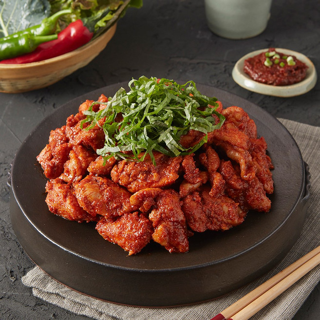 춘천 닭갈비 양념닭갈비 500g X 2팩 국내산 닭고기 캠핑 밀키트 간편식, 2개