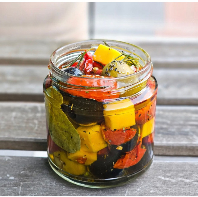 아뮤즈 수제 올리브절임 자연치즈 썬드라이토마토 마리네이드 와인안주 220g